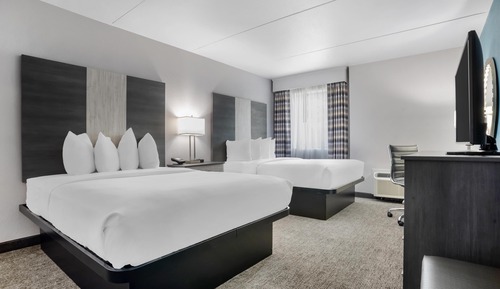 Suite, 2 Queen Beds, Non Smoking, Refrigerator & Microwave (with Sofabed)
