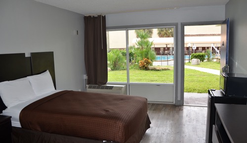 Room, 1 King Bed, Accessible, Non Smoking
