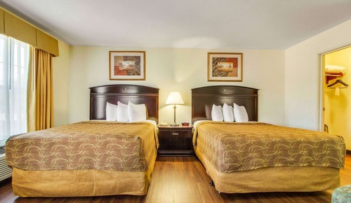 Suite, 2 Queen Beds, Non Smoking