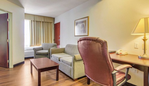 Superior Suite, 1 Queen Bed with Sofa bed, Accessible, Non Smoking