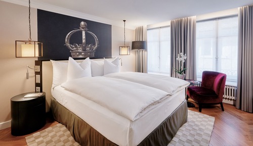 Standard Room, 1 Queen Bed