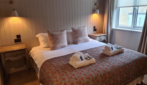 Standard Double Room, Ensuite