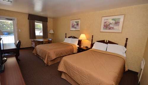 Standard Room, 2 Double Beds, Non Smoking