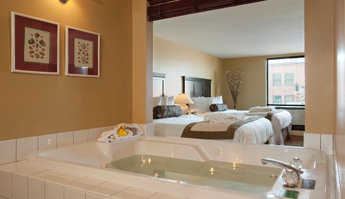 Luxury Mineral Spa Suite