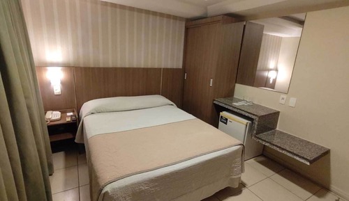 Quarto Luxo 1 Cama de Casal