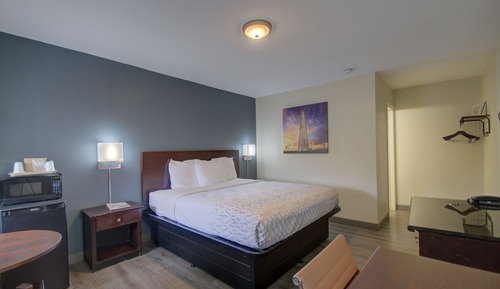 Standard Room, 1 King Bed, Non Smoking