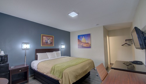 Standard Room, 1 King Bed