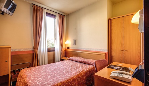 Economy Double Room, 1 Double Bed
