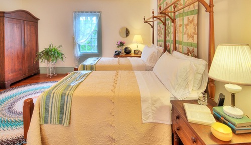 Deluxe Suite, Private Bathroom (Family Suite)
