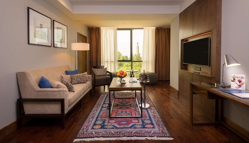 Royal Suite, Mountain View (Panoramic)