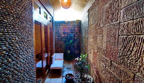 Romantic Room, 1 Bedroom (Kachin)