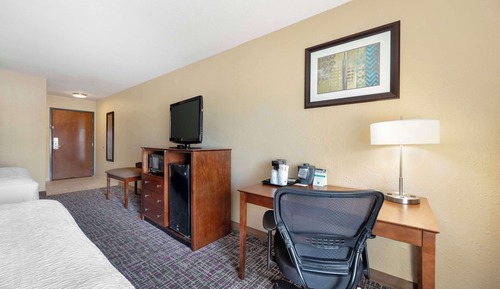 Standard Room, 2 Queen Beds, Accessible, Bathtub