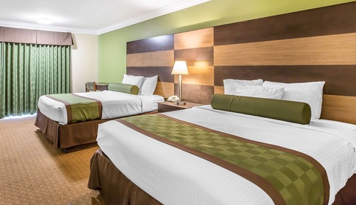 Standard Room, 2 Queen Beds, Non Smoking