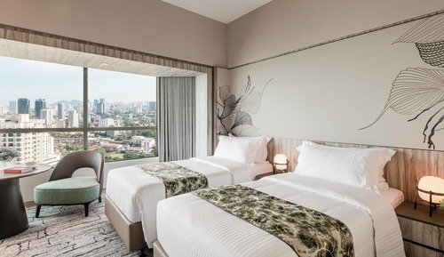 Studio Premier Twin City View