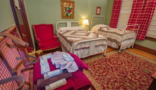 Standard Room, Multiple Beds, Private Bathroom (Standard Double and Single Bed 204)