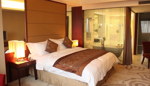 Family Suite, Multiple Beds, Smoking