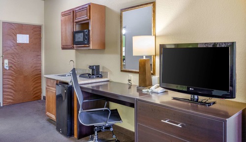 Suite, 1 King Bed with Sofa bed, Accessible, Non Smoking