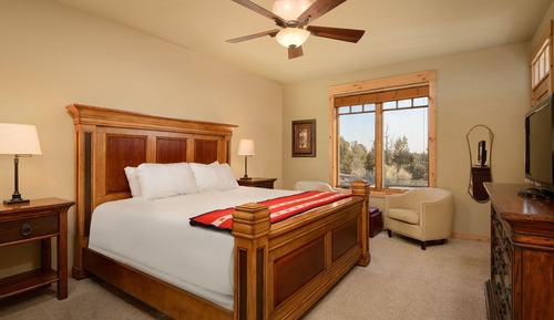 Deluxe Room, Multiple Beds, Hot Tub (Two Bedroom Cabin w/ Hot Tub)