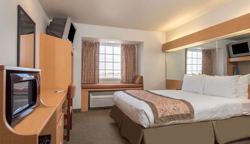 Standard Room, 1 Queen Bed, Accessible