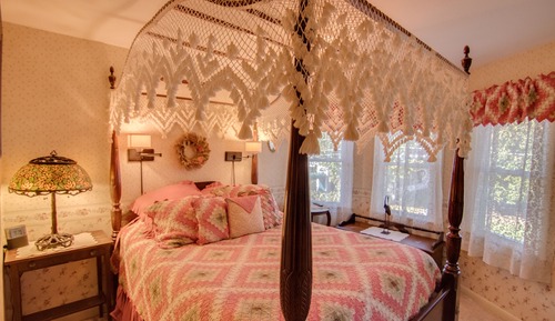 Traditional Room, 1 Queen Bed