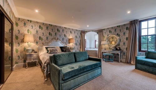 Suite, 1 King Bed, Non Smoking, Hot Tub (Walk-in Shower;with Sofabed)