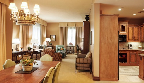 Suite, 3 Bedrooms
