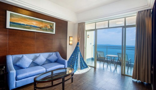 180 degree Ocean view Kid's Suite