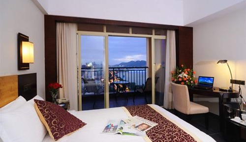 90 degrees sun view twin bed room
