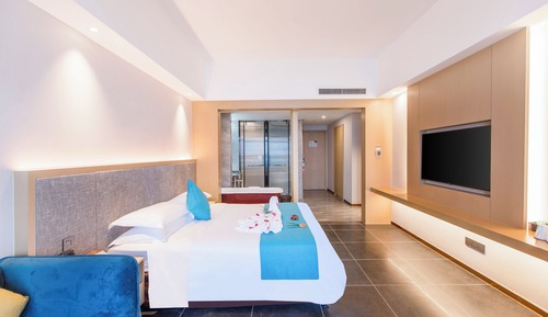 180 degrees Super Seaview Double Bed Room