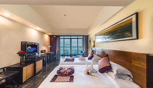 180 degrees Super ocean view twin bed room
