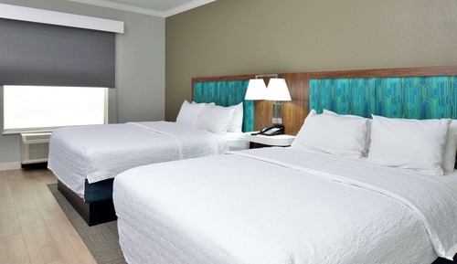 Two queen beds non smoking
