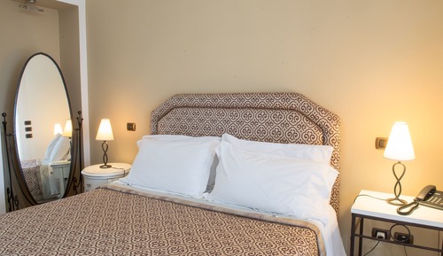 Classic Double Room, Terrace, Sea Facing