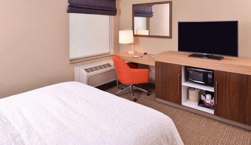Standard Room, 1 Queen Bed, Non Smoking