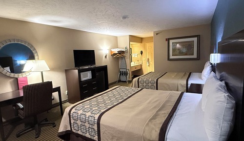 Deluxe Room, 2 Queen Beds, Accessible
