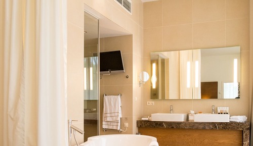 Suite (Sequoia)