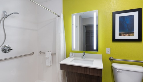 Room, 2 Queen Beds, Accessible, View (Mobility/Hearing Impaired Accessible)