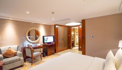 Deluxe Room, 1 King Bed