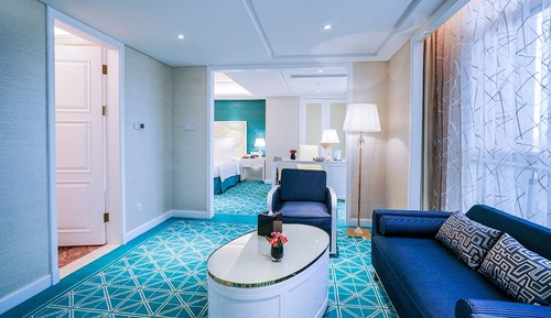 Club Room, 1 King Bed (Studio)