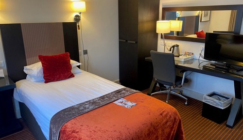 Standard Single Room