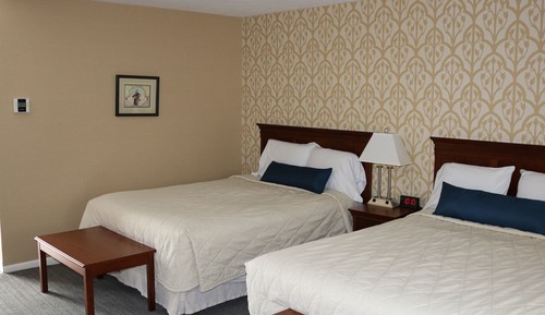Standard Room, 2 Queen Beds, Non Smoking, Balcony (2 Queens, Jetted Tub, N/S)