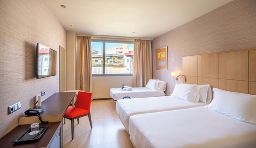 Triple Room