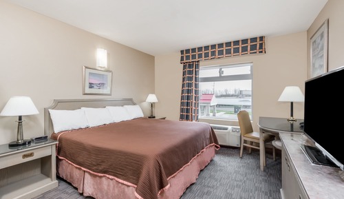 Standard Room, 1 King Bed