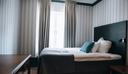 Single Room (Compact)