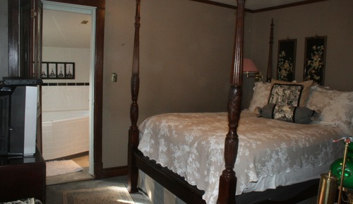 Room (Parisienne Room)