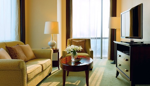 Premier Room, 1 King Bed, City View (Skyline)