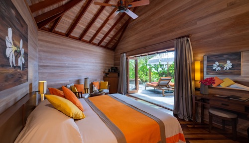 Villa, Beachside
