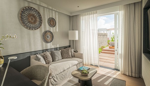 Family Bungalow, 1 King Bed, Oceanfront (with Pool)
