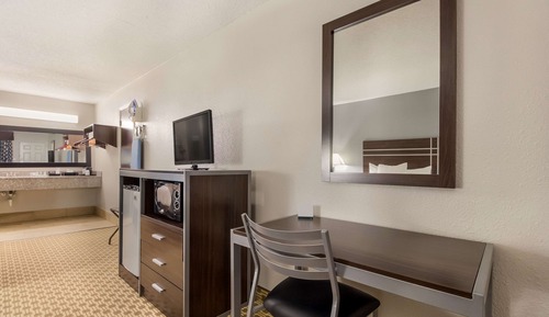 Standard Room, 2 Double Beds, Non Smoking