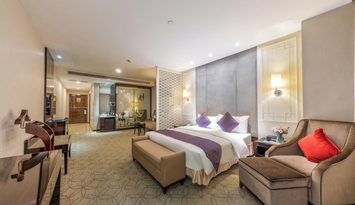 Dorsett Club Deluxe Room