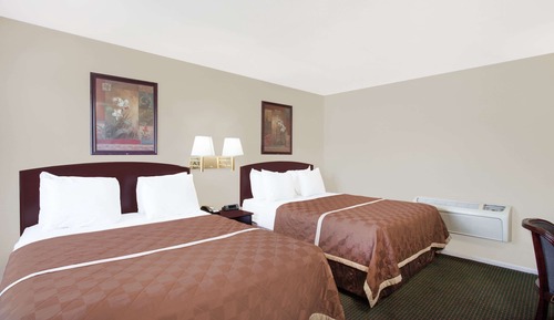 Room, 2 Queen Beds, Non Smoking
